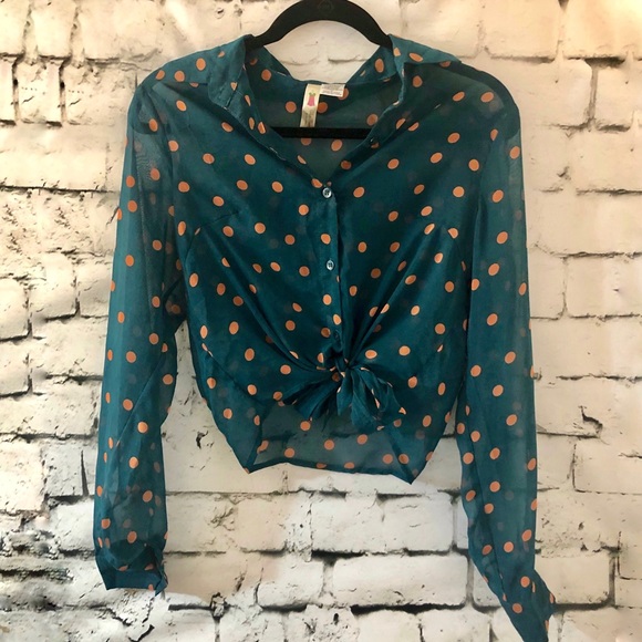Lulu’s | Teal Polka Dot Button Tie Up Top - Picture 1 of 6